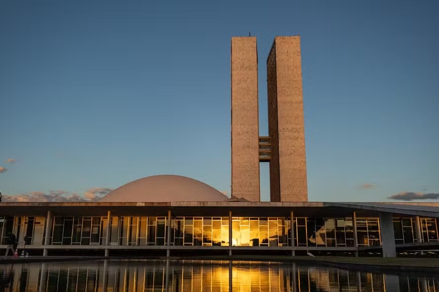 Eleição de 2026 contará história de desastre político-institucional