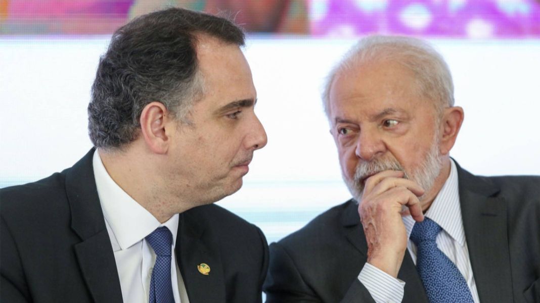 Pacheco diz a Lula que será candidato ao governo pelo MDB