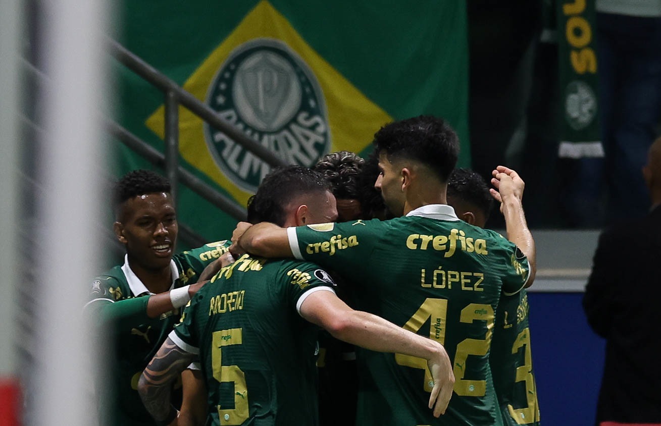 Palmeiras leva susto no incio do jogo mas domina o Liverpool do Uruguai