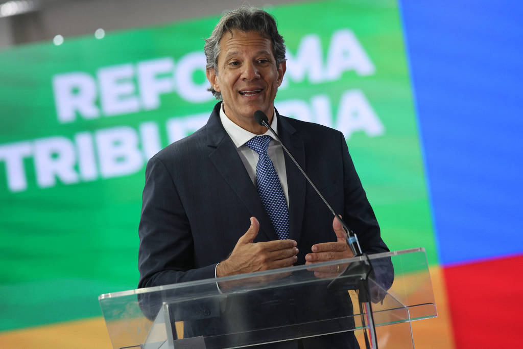 Haddad revida com ironia antigas críticas do PT