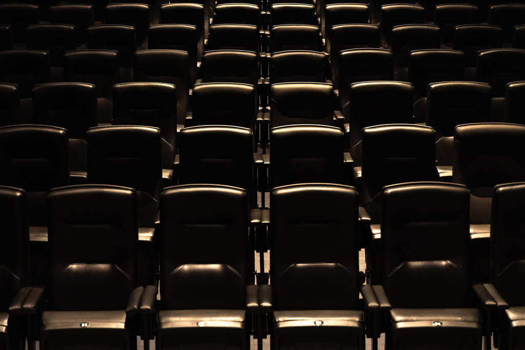 Cinema brasileiro est� em crise porque n�o sabe pensar no p�blico