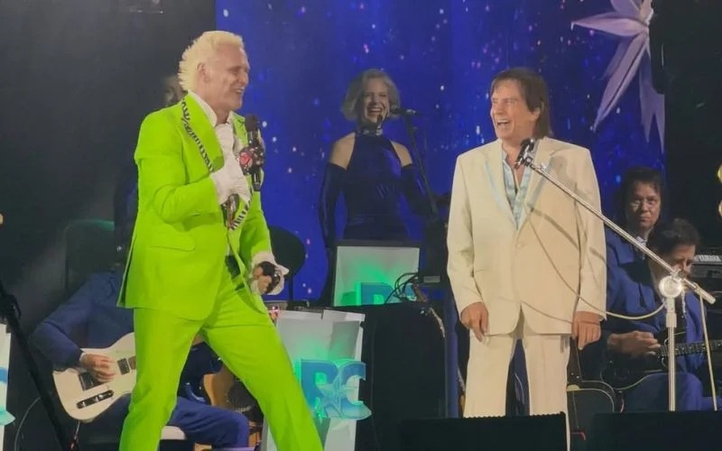 Roberto Carlos canta Garota de Berlim com Supla durante especial em Gramado; confira o repertório do show