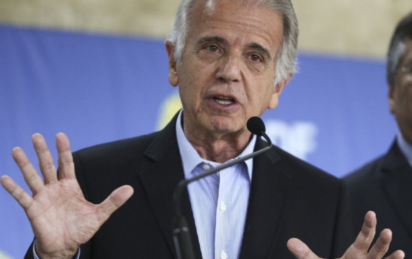 José Múcio: 'Não temos como nos preparar para a guerra mundial'