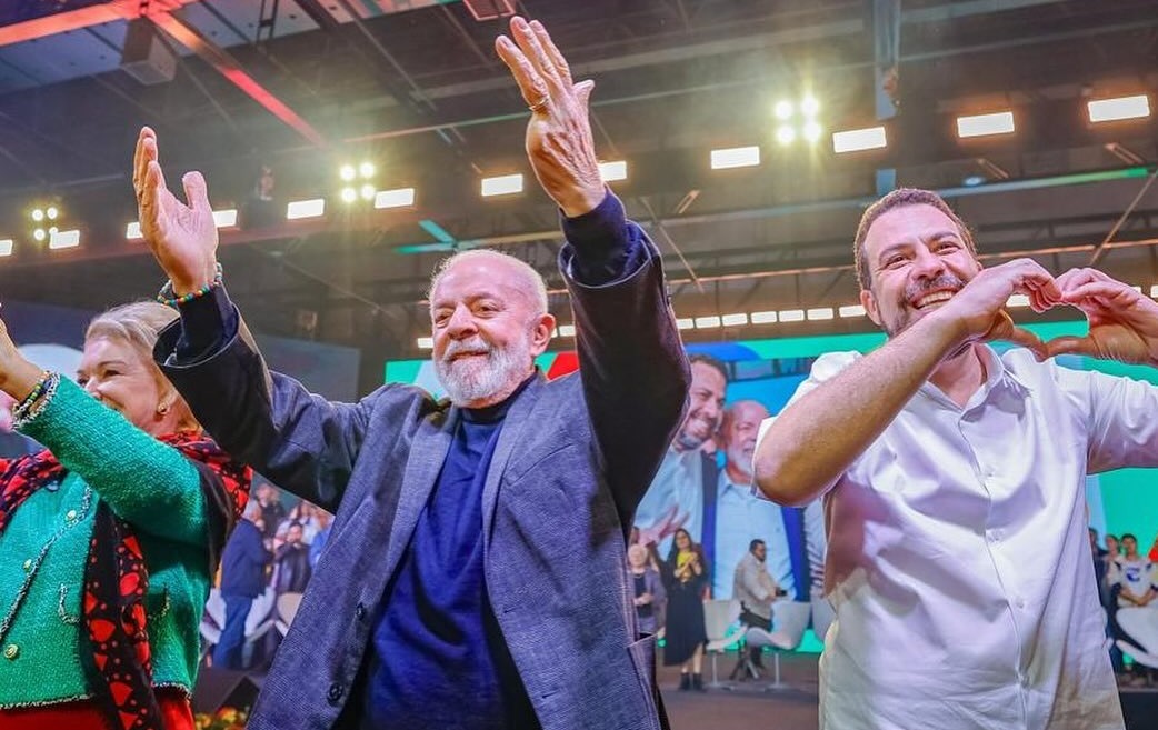 Com a presena de Lula, Boulos e Marta so confirmados como candidatos da chapa PSOL-PT na eleio municipal