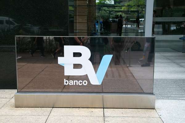 Rumores sobre compra do Banco BV derrubam ações da PagSeguro