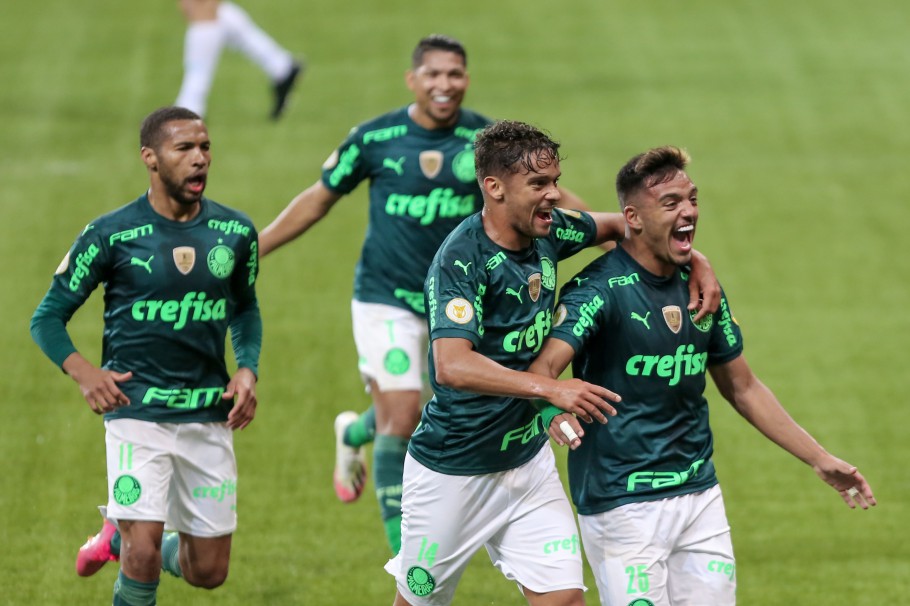 Palmeiras  novo lder; So Paulo vence a primeira