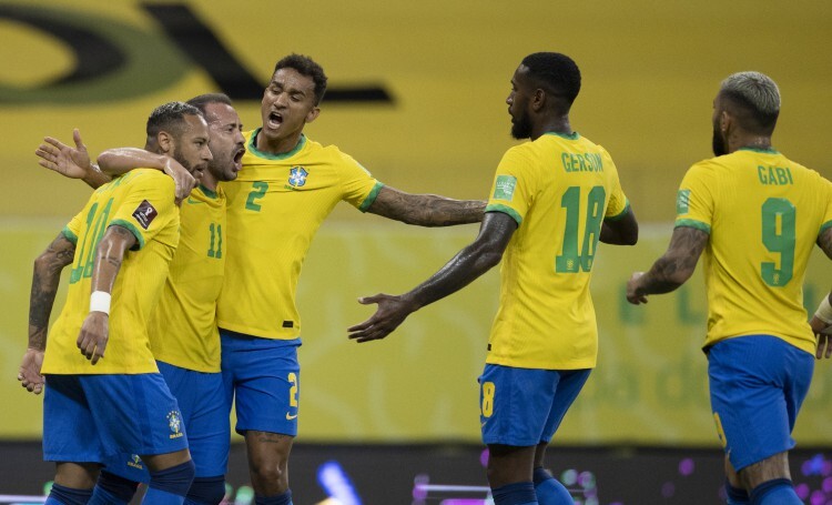 Brasil derrota Peru e segue invicto nas eliminatrias da Copa