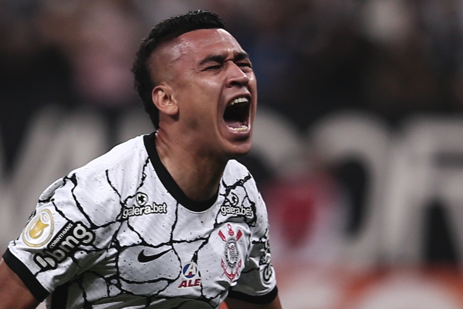 Corinthians vence mais uma em casa, agora contra o Fortaleza