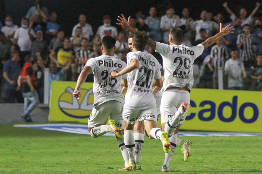 Santos vence, So Paulo empata, Corinthians perde