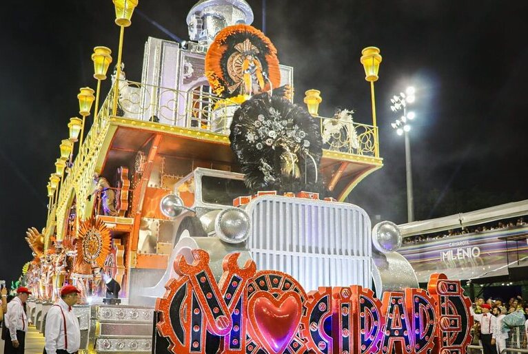 Mocidade Alegre repete vitória do ano passado e conquista seu 12º título no Carnaval paulista