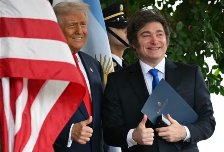 Com Milei, Trump cita Lula e condiciona ajuda  Argentina a resultado de eleio: 'Se perder, no seremos generosos'