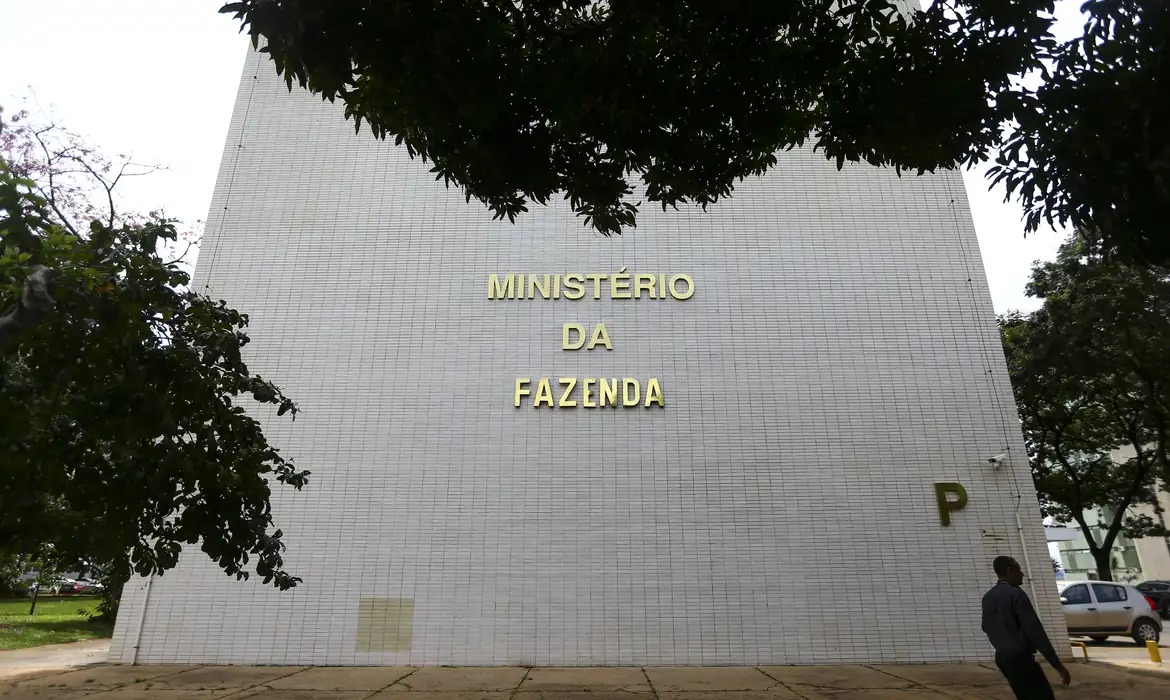 Governo publica conjunto de medidas alternativas ao IOF; veja mudanas