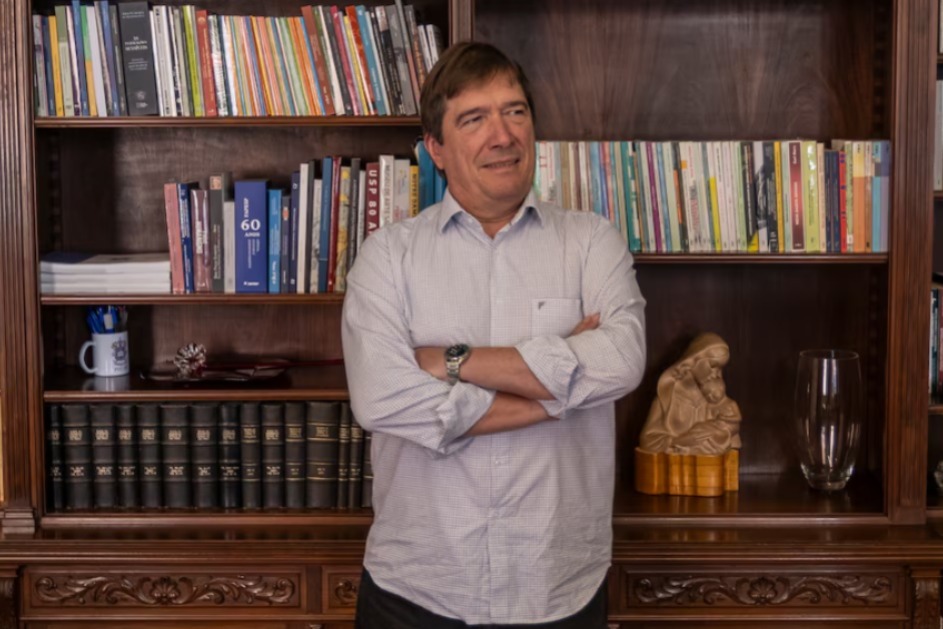PUC-SP diminui mensalidades e quer aproximar cursos do mercado, diz reitor