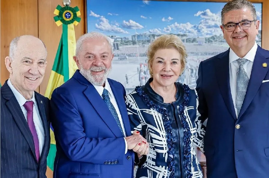 Refiliação de Marta ao PT após nove anos terá Lula, Haddad e Boulos