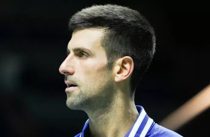 Novik Djokovic culpa assessor por ''mal entendido'' na Austrália