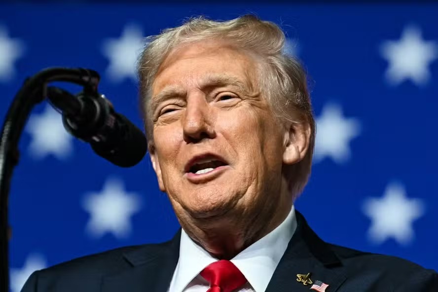 Após um ano, agenda de Trump enfrenta desgaste interno e riscos à governabilidade, avalia especialista