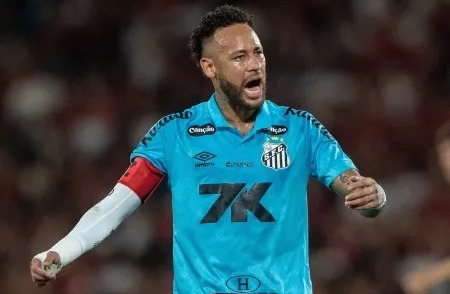 Neymar mostra contra o Flamengo por que no pode ser convocado para seleo