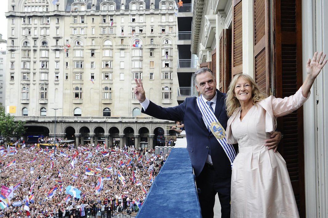 Yamandu Orsi assume presidncia do Uruguai na volta da Frente Ampla ao poder