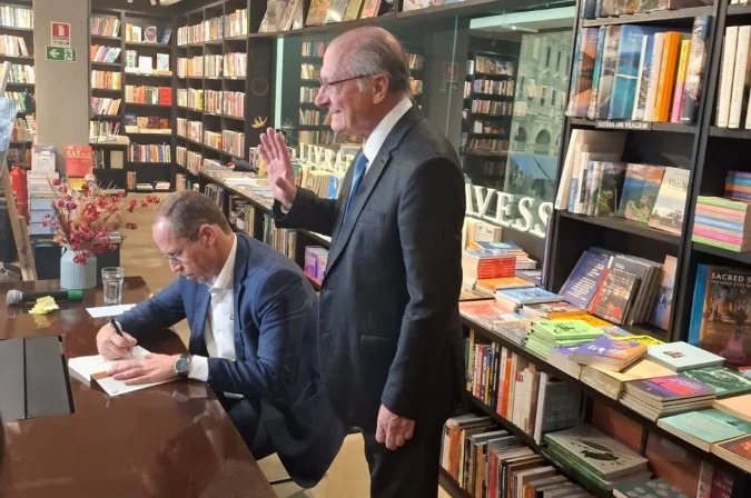 Ricardo Cappelli lana livro sobre os bastidores do 8 de Janeiro