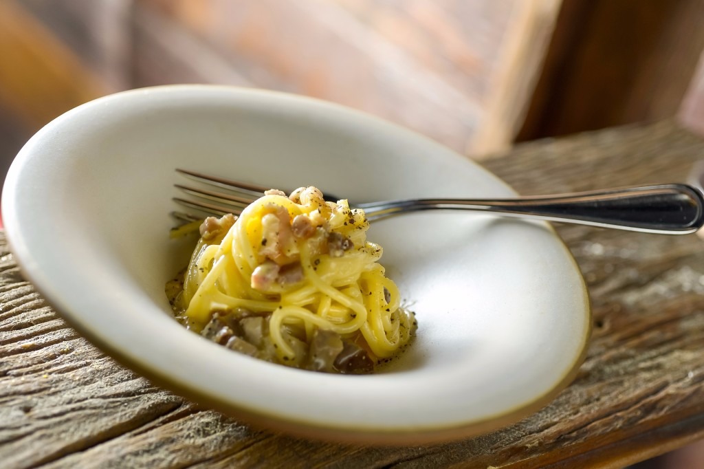 De volta a polêmica sobre as origens do espaguete à carbonara: italiana ou americana?