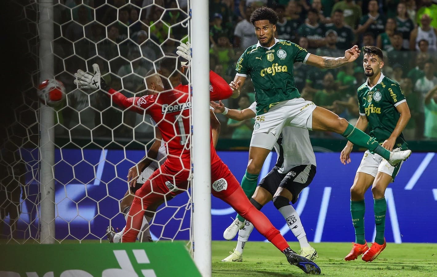 Palmeiras goleia e  destaque nas semifinais do Campeonato Paulista