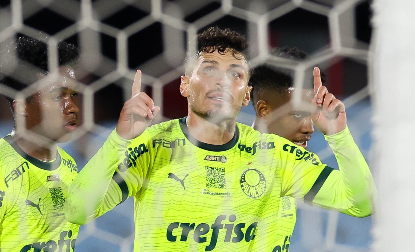 Palmeiras goleia Liverpool do Uruguai mas no garante ida s oitavas da Libertadores