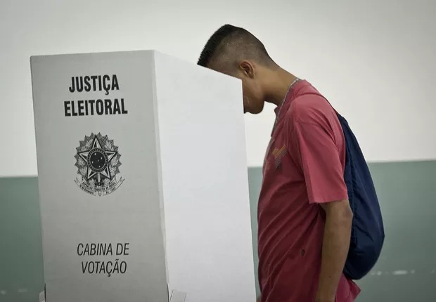 'O eleitor brasileiro está desanimado', alerta Felipe Nunes