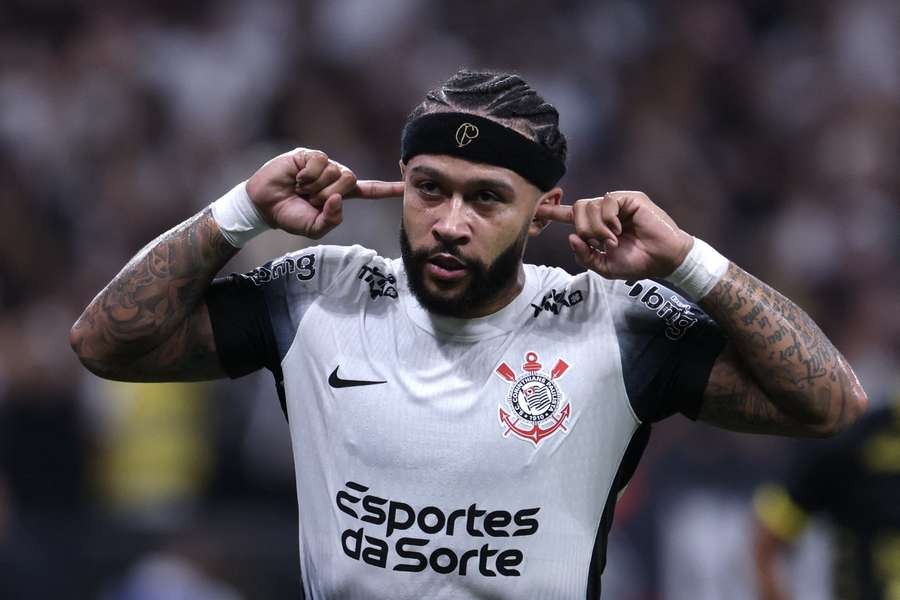 Corinthians na Globo, So Paulo na Record: futebol domina a TV nesta quarta