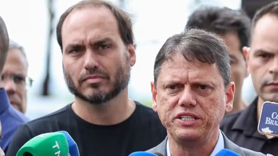 Tarc�sio perdeu o bonde?