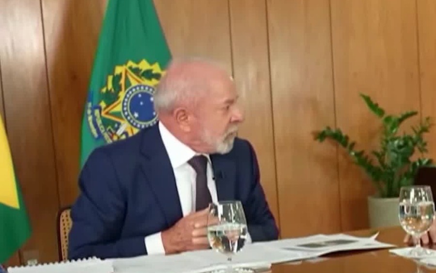 Lula critica Sele��o e diz que Pel� 