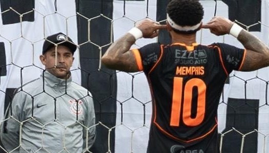 Memphis não vai sair de hotel de luxo após pedido do Corinthians