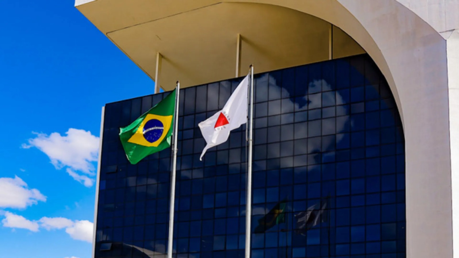 PT e MDB articulam frente ampla para governo de Minas Gerais