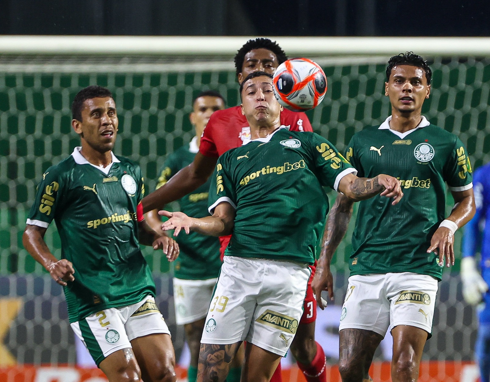 Palmeiras e Bragantino empatam sem gols na abertura da quinta rodada do Paulisto