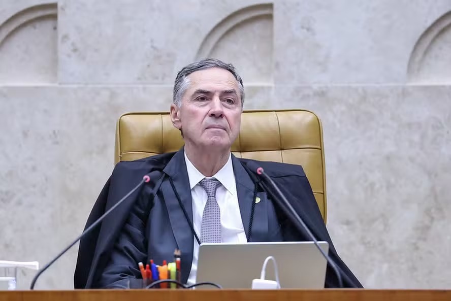 O suspense sobre o futuro de Barroso e a embaixada do Brasil em Paris