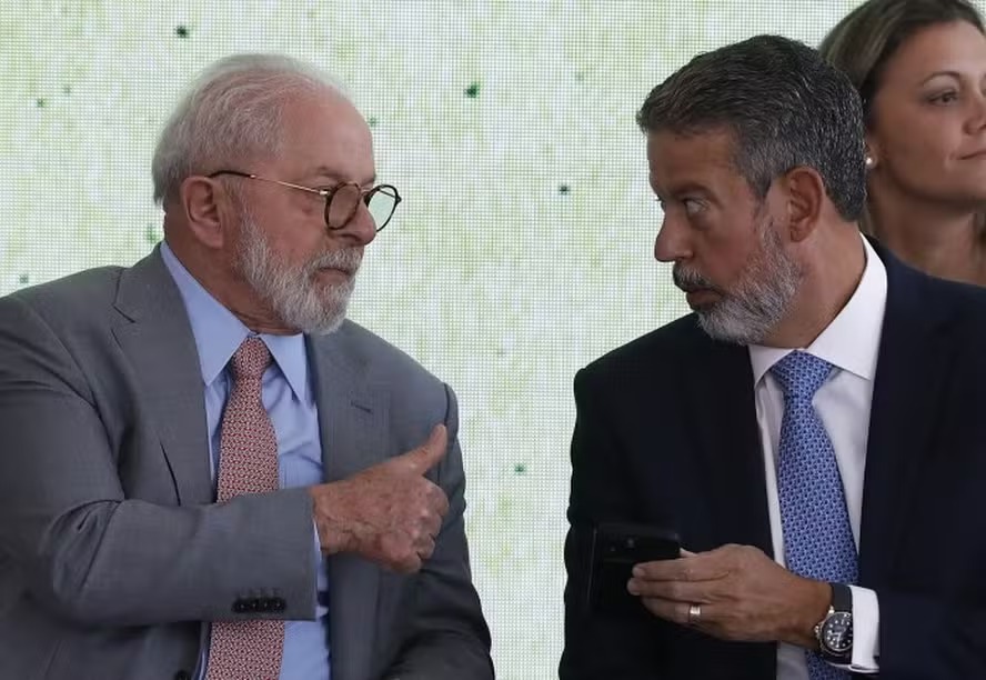 Vera Magalhaes em O Globo: Lula precisa resgatar aliana que o elegeu