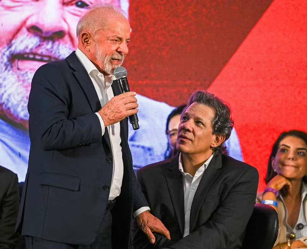 Lula lança Haddad em SP e defende Alckmin ao Senado