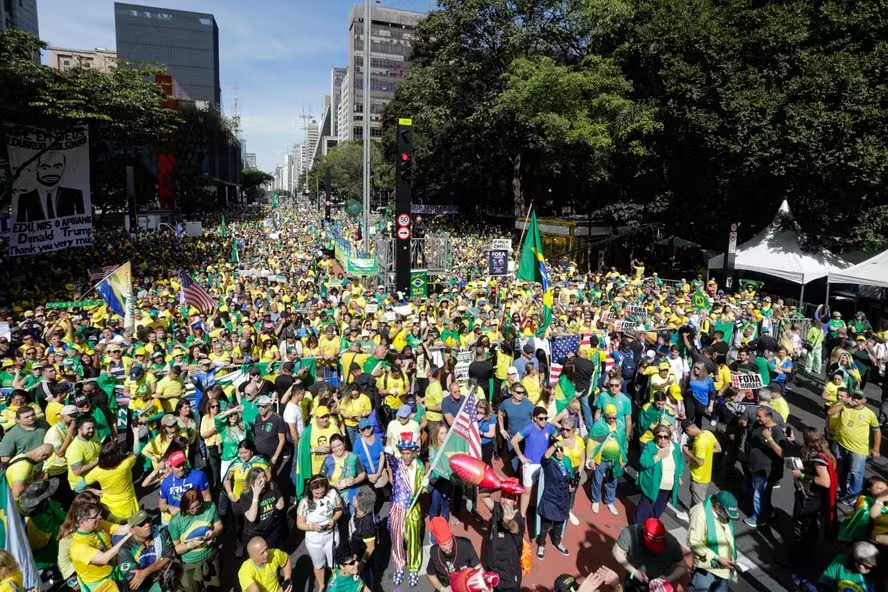Ato pr-Bolsonaro rene 37,6 mil apoiadores na Paulista