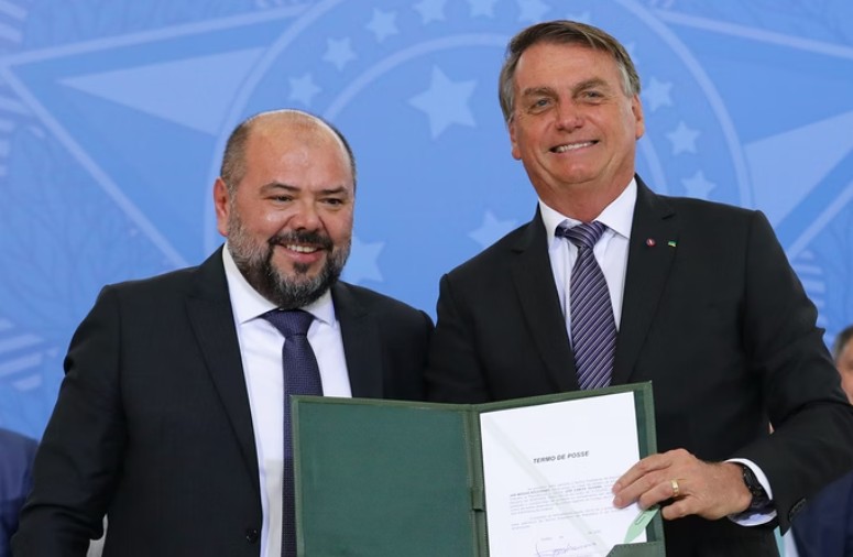 Almanaque do crime: Ele destampou o ralo do INSS