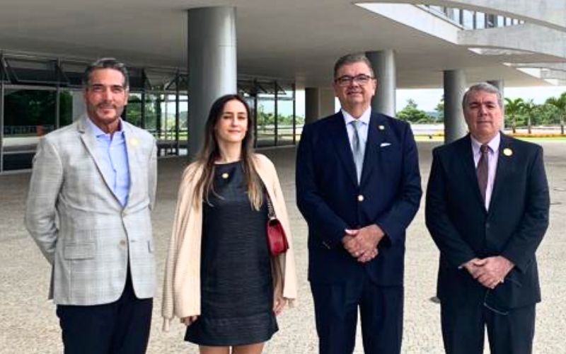 Diretoria da ARMAZENE é recebida pelo ministro Alexandre Padilha no Palácio do Planalto