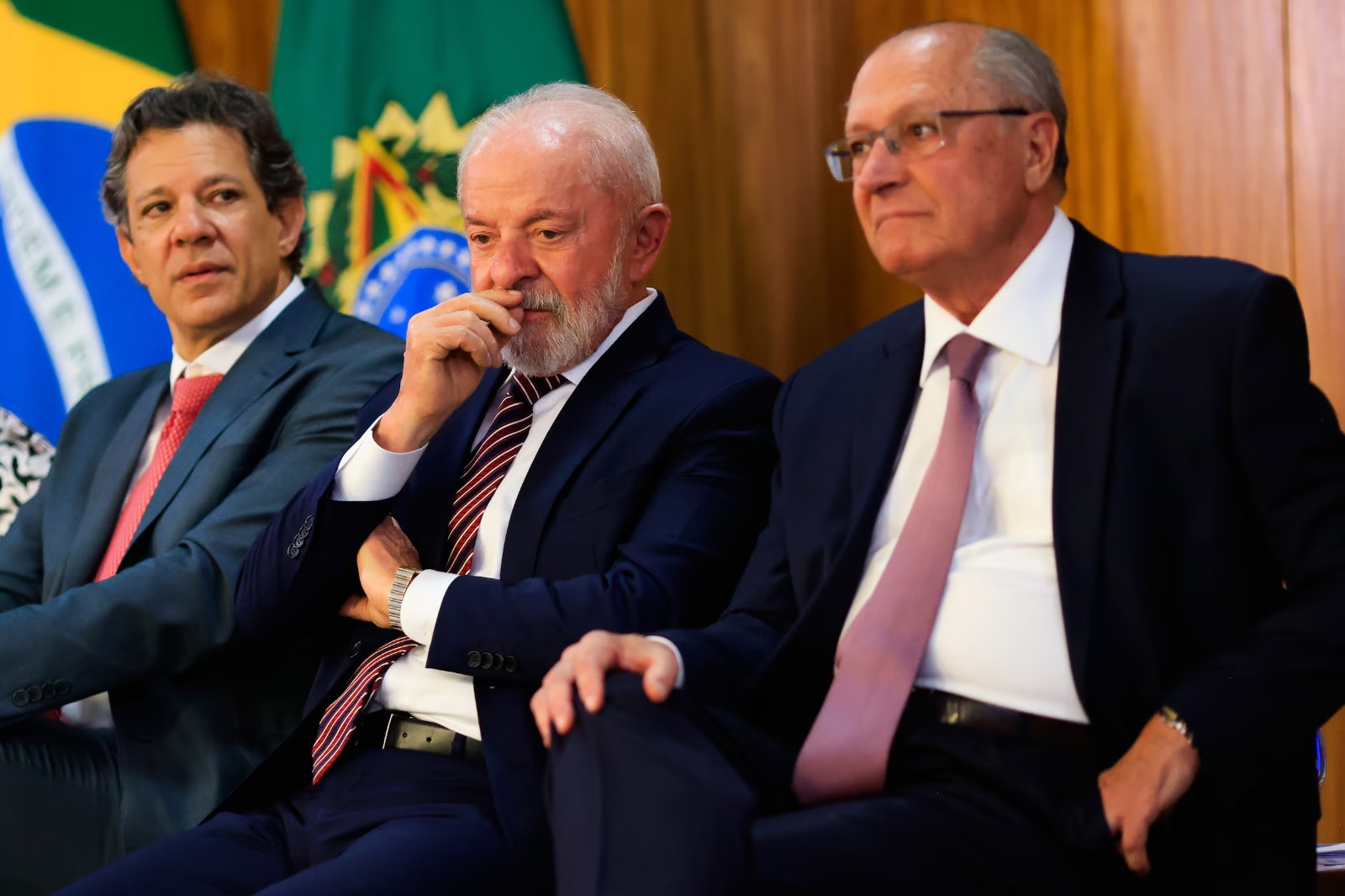 Lula tem dificuldade para montar palanques fortes em So Paulo, Minas e Rio