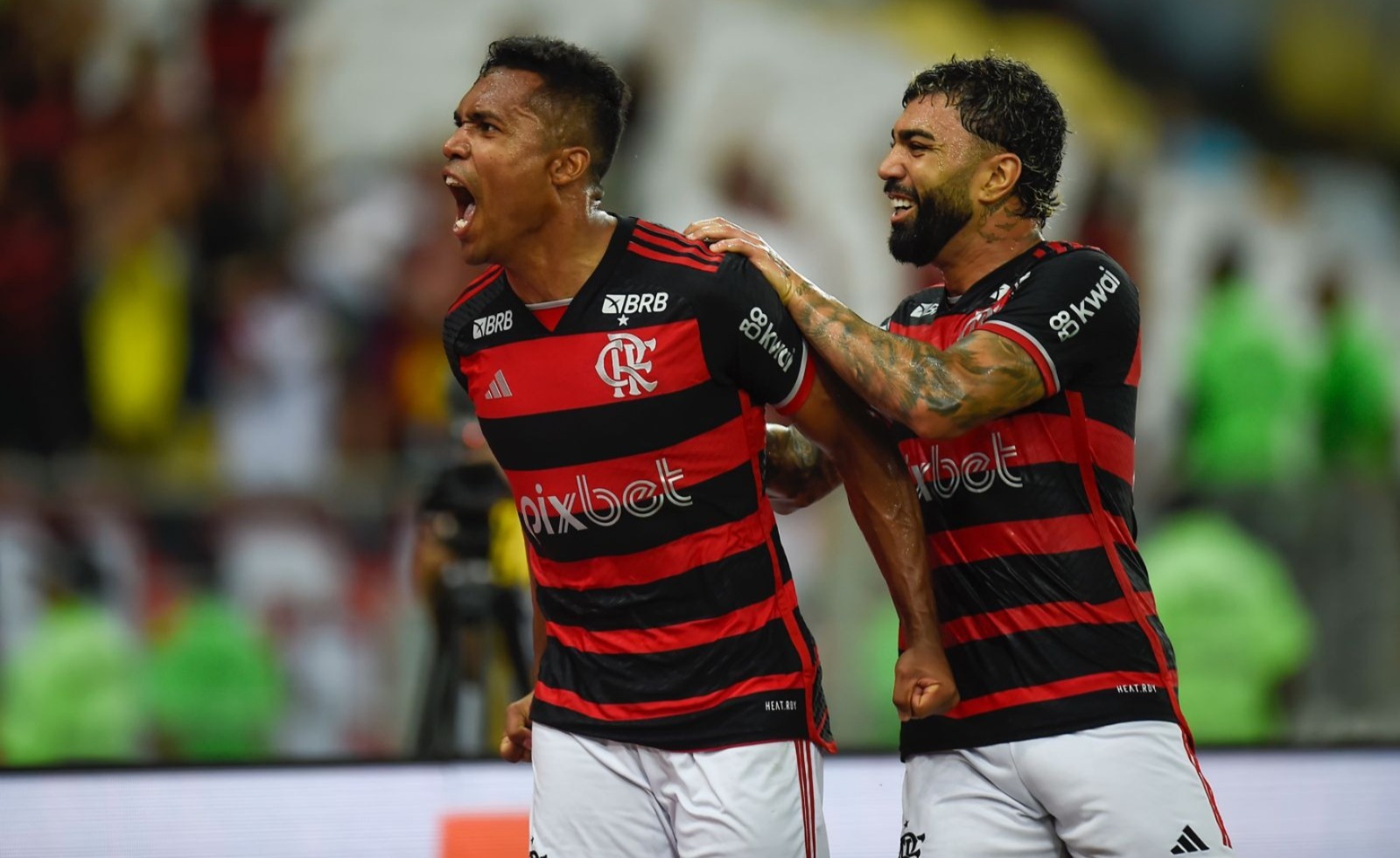 Flamengo e Atltico Mineiro saem na frente nas semifinais da Copa do Brasil