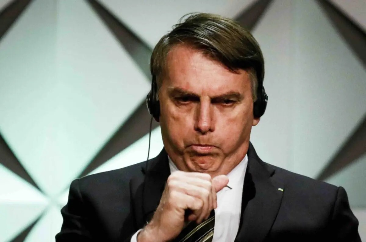 ''Bolsonaro  um bom exemplo de degradao'', diz Carlos Melo