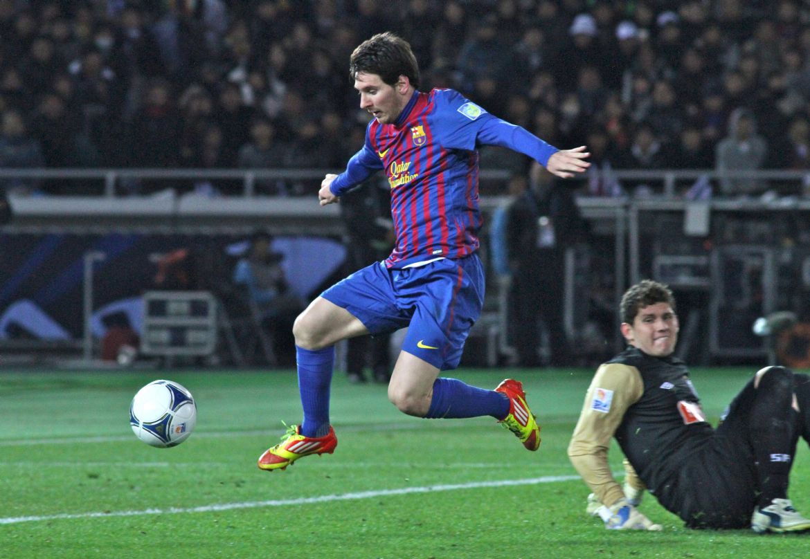 Lionel Messi encerra contrato de 21 anos com o Barcelona