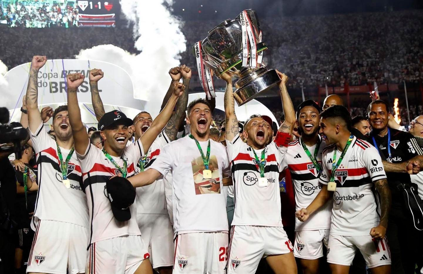 So Paulo conquista pela primeira vez o ttulo da Copa do Brasil
