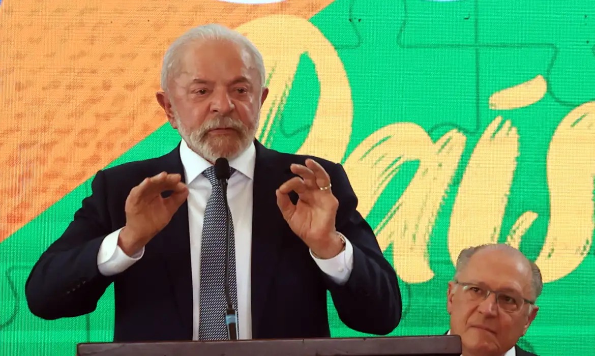 Lula diz que vai convidar Trump para a COP30, em Belm