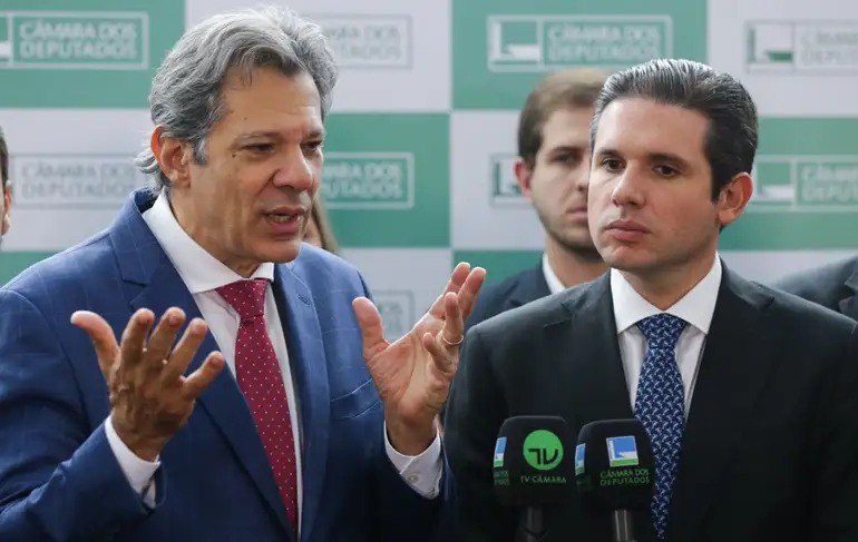 Governo tem cartas na manga para cobrir rombo da MP do IOF