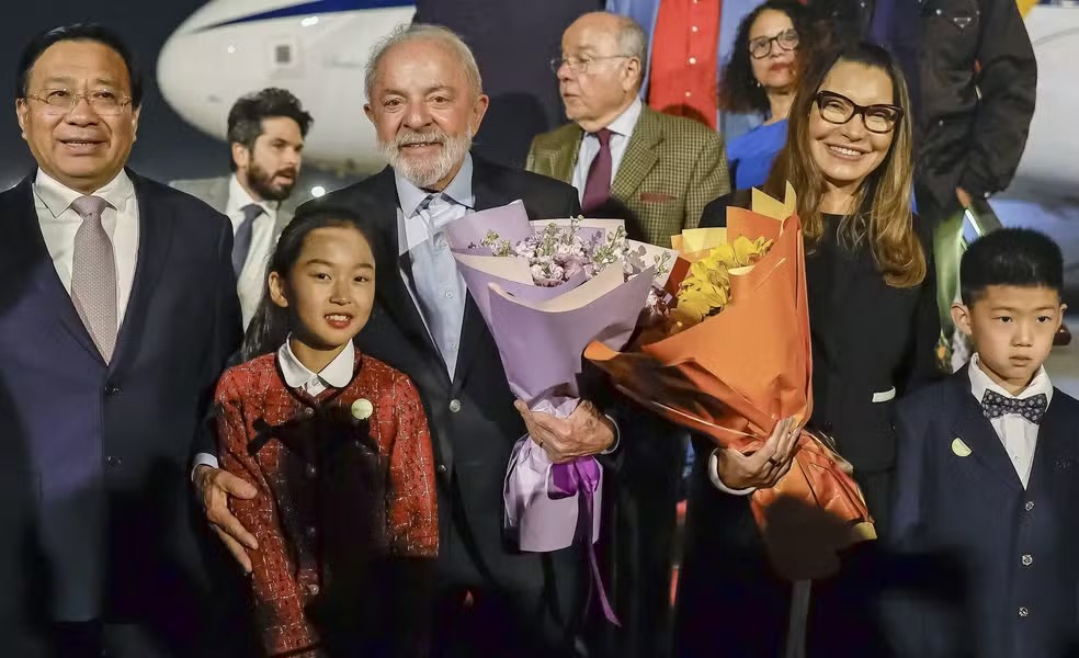 Em Pequim, governo Lula anuncia R$ 27 bilhes de investimentos da China no Brasil