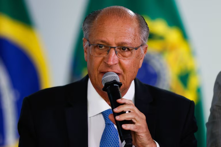 Tarcsio acredita que governo Lula ter candidato forte em SP para o Senado em 2026; veja quem 