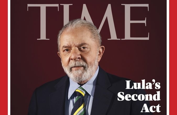 Presidente mais popular do Brasil retorna do exílio político com a promessa de salvar a nação