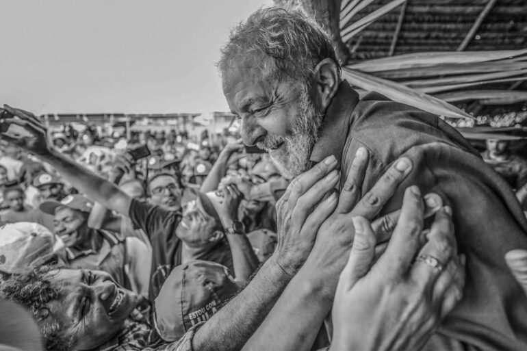 Calado, Lula amplia vantagem no 2 turno de 2022 sobre falastro grosseiro Bolsonaro: 58% X 31% no Datafolha